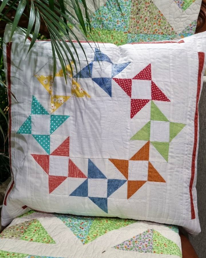 Almofada em Patchwork Moderno
